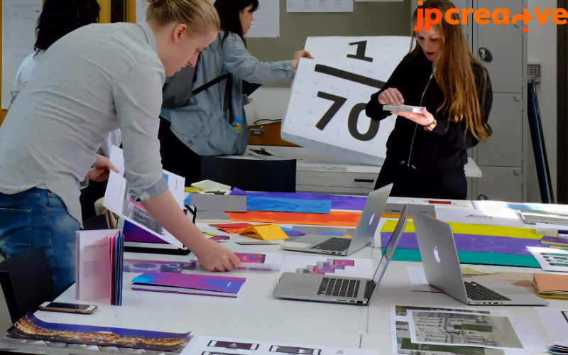 Graphic designers in the UK